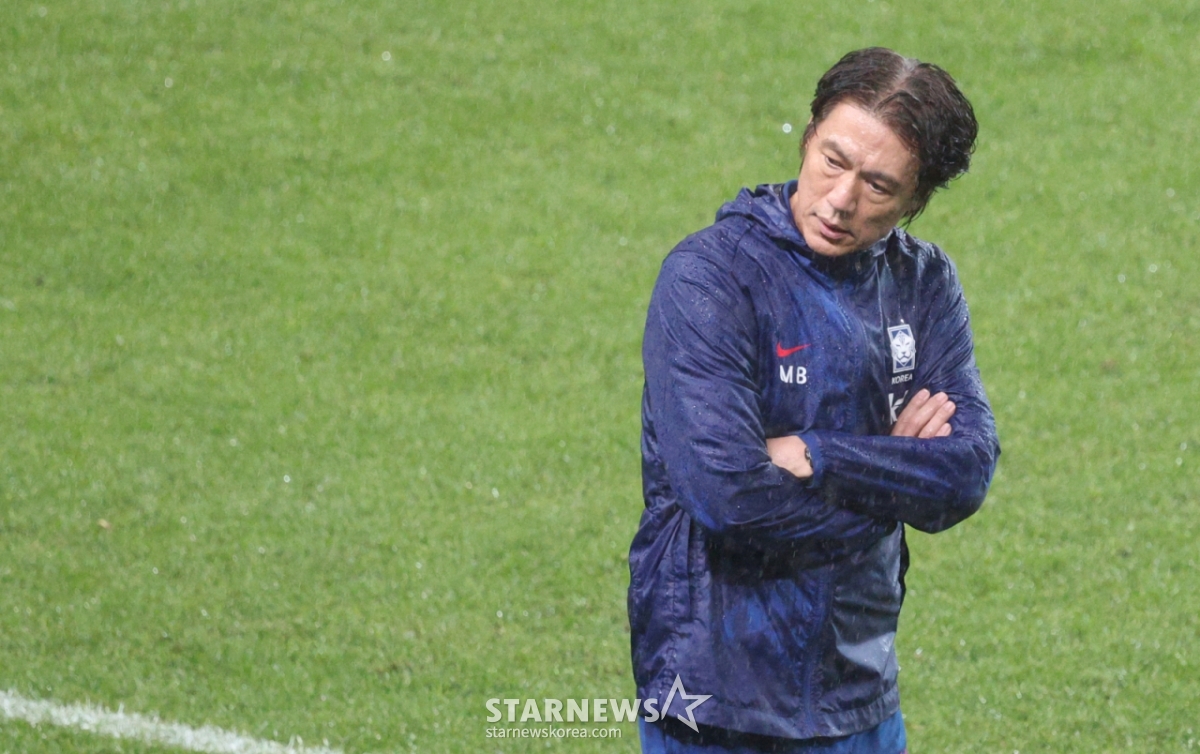 Hong Myung-bo, coach of the national soccer team. /Photo = Kim Jin-kyung on standby