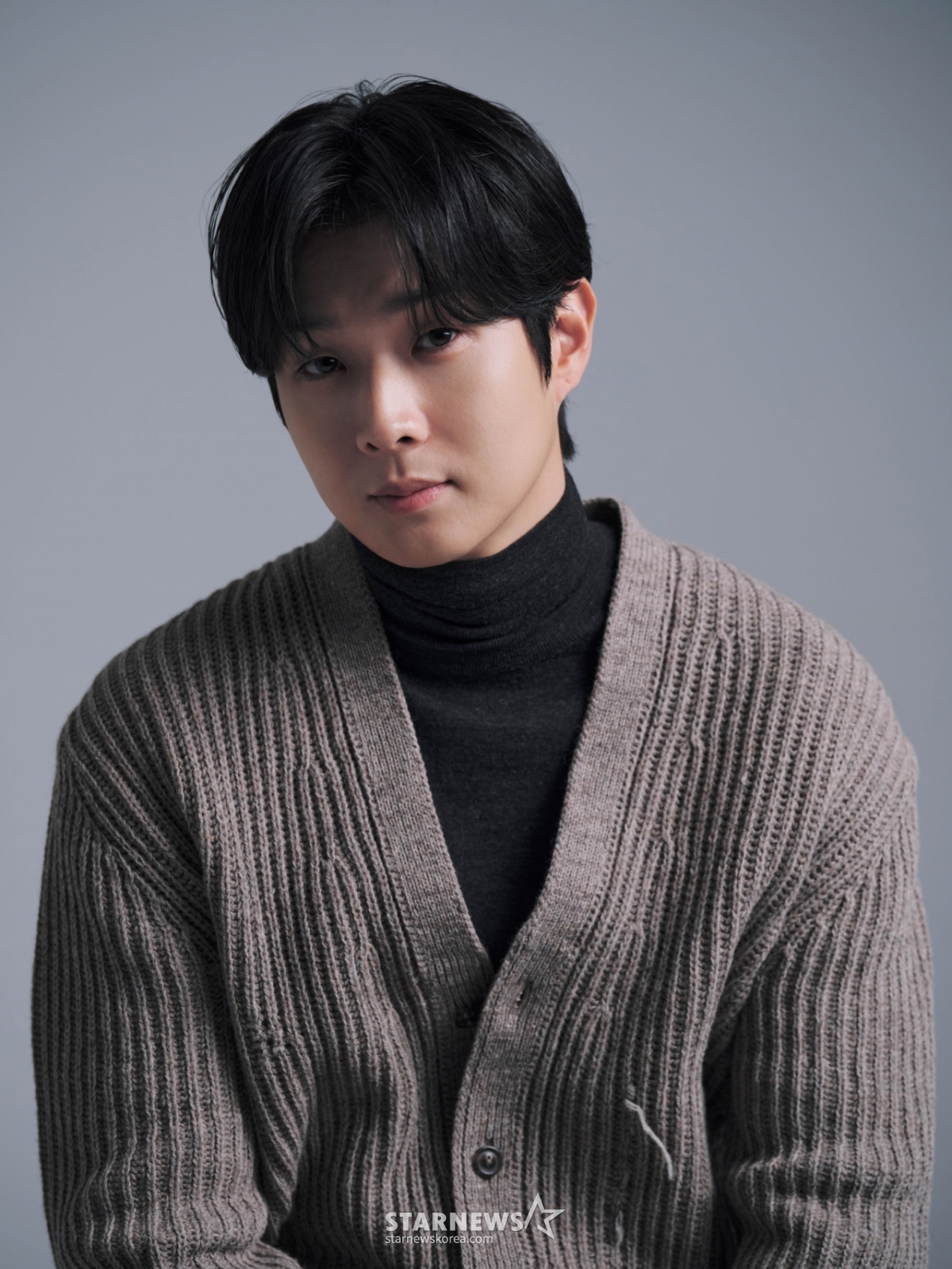 Choi Woo-sik, the main actor of the movie "Number One," poses for a round interview on the 3rd. /Photo provided =By4M Studio 2026.02.03 /Photo by Lee Dong-hoon =photoguy@