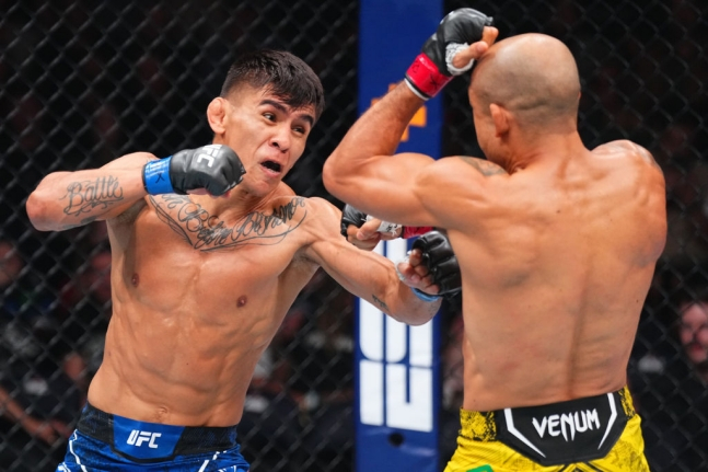 马里奥咖啡师（左）。 =照片=UFC提供。