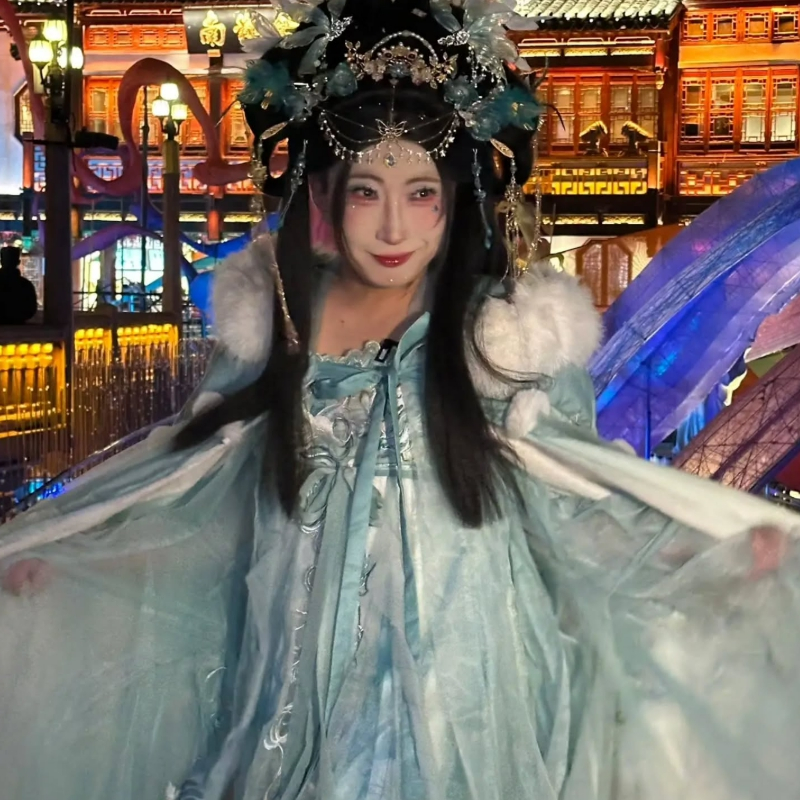 =照片:朴明秀的SNS。