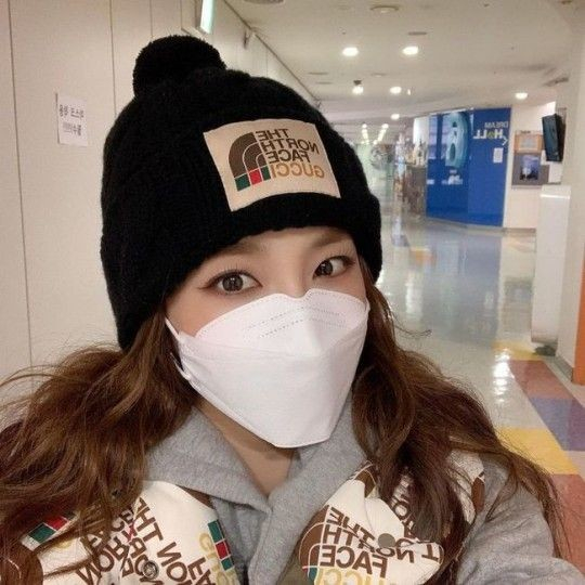 /Picture =Sandarabak SNS