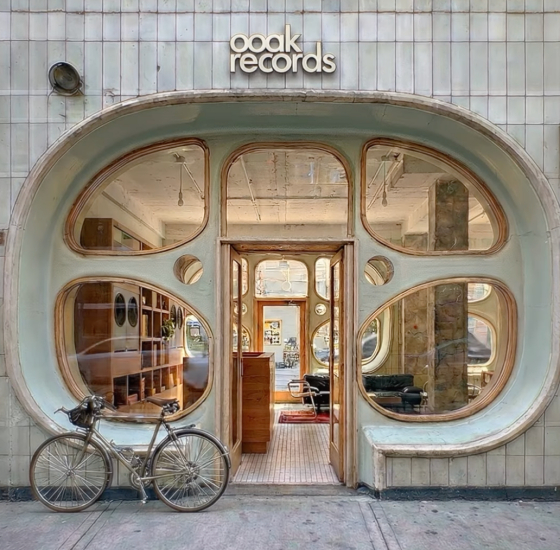 Ok, Lecos / Ảnh = SNS của Min Hee Jin