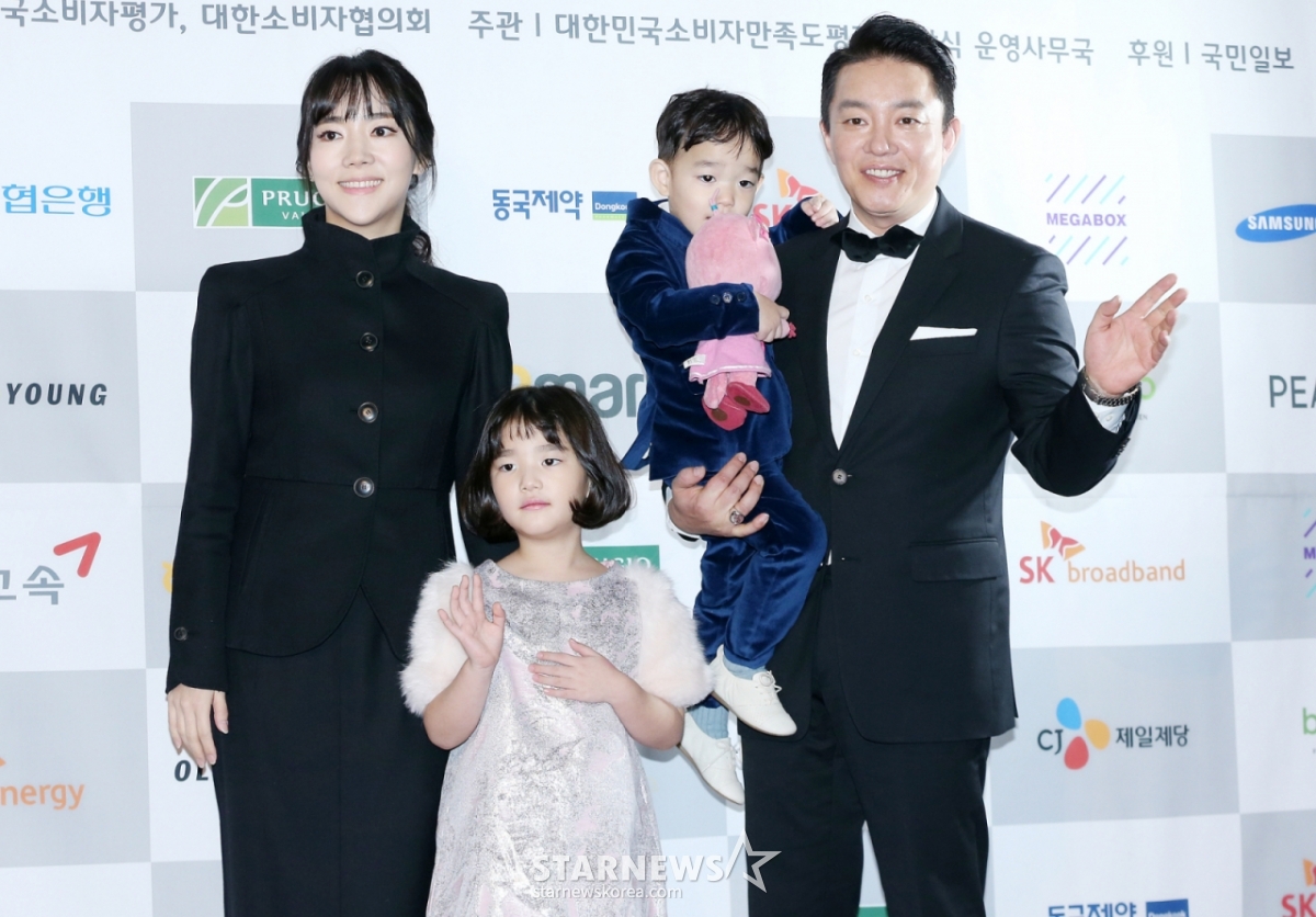 Ли Бом Су-Ли Юн Чжин, Соль и Дал братья и сестры / Фото = репортер Ким Хви Сон hwijpg@