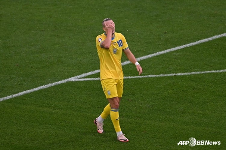 他就是乌克兰代表队前锋穆德里克。 =法新社BBNews=新闻1。