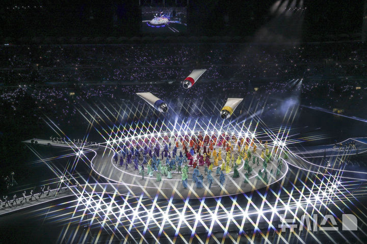 The opening ceremony of the 2026 Milan/Cortina D'Ampezzo Winter Olympics. /Photo = Newsis