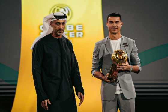 Ronaldo (phải). /Ảnh = Dịch vụ mạng xã hội chính thức của Al Nasr (SNS)
