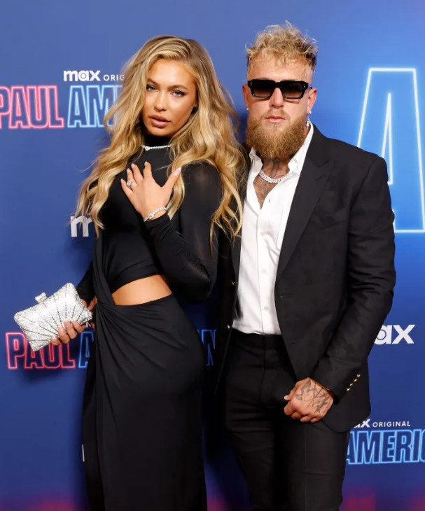 Yuta Reirdam (trái) và Jake Paul. /Ảnh = The Sun Galmuri