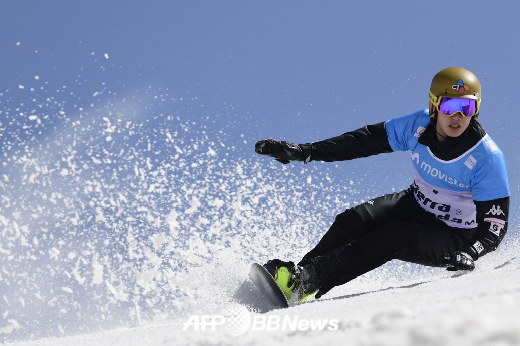 Lee Sang-ho, the national snowboarding team's 'cabbage boy'. /AFPBBNews=News1