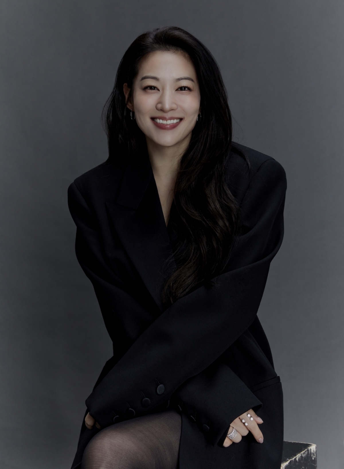 Adenjo / Photograph = Wave 9