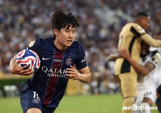PSG striker Lee Kang-in. /AFPBBNews=News1