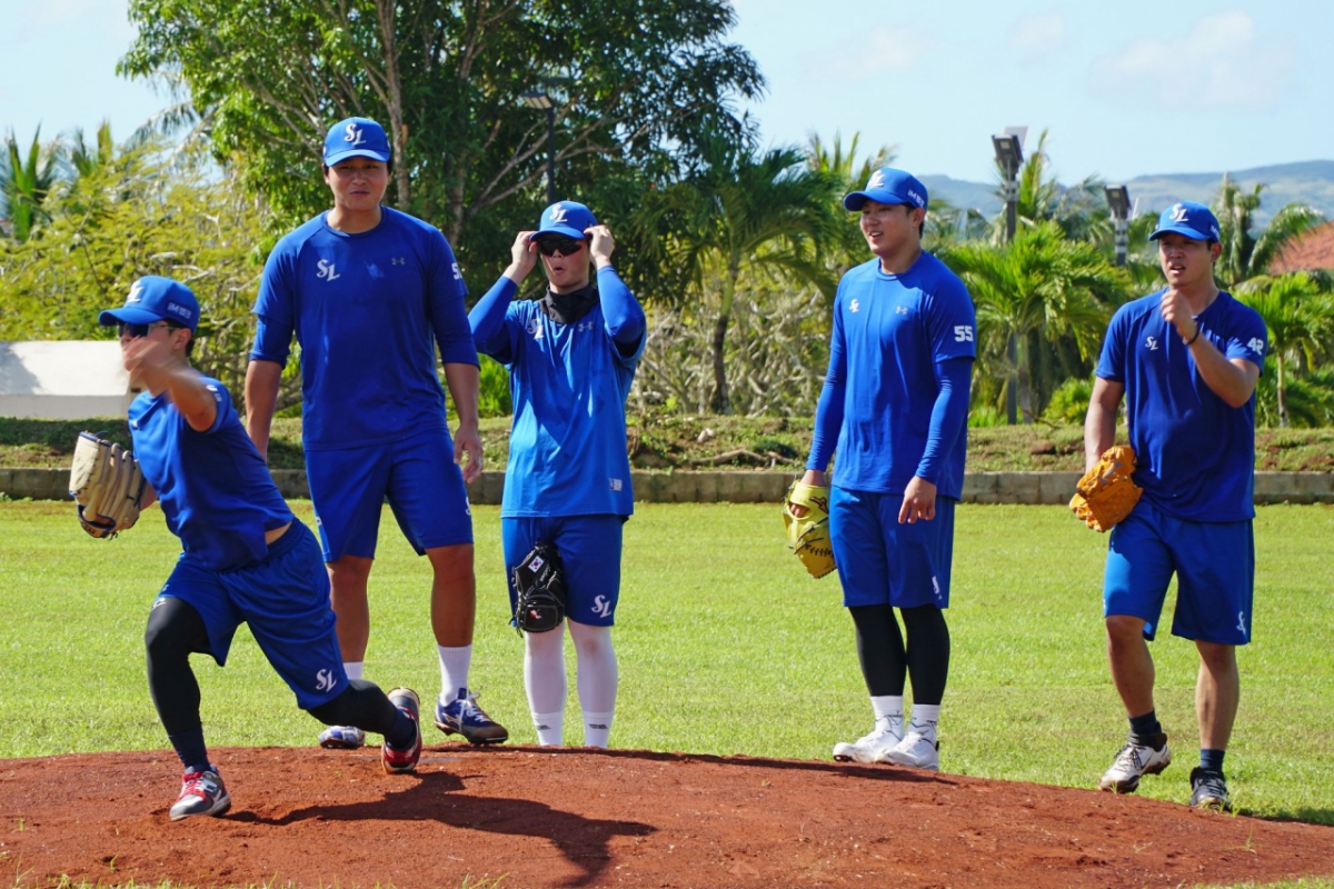 Samsung Lions players' training in Guam. /Photo = Courtesy of Samsung Lions