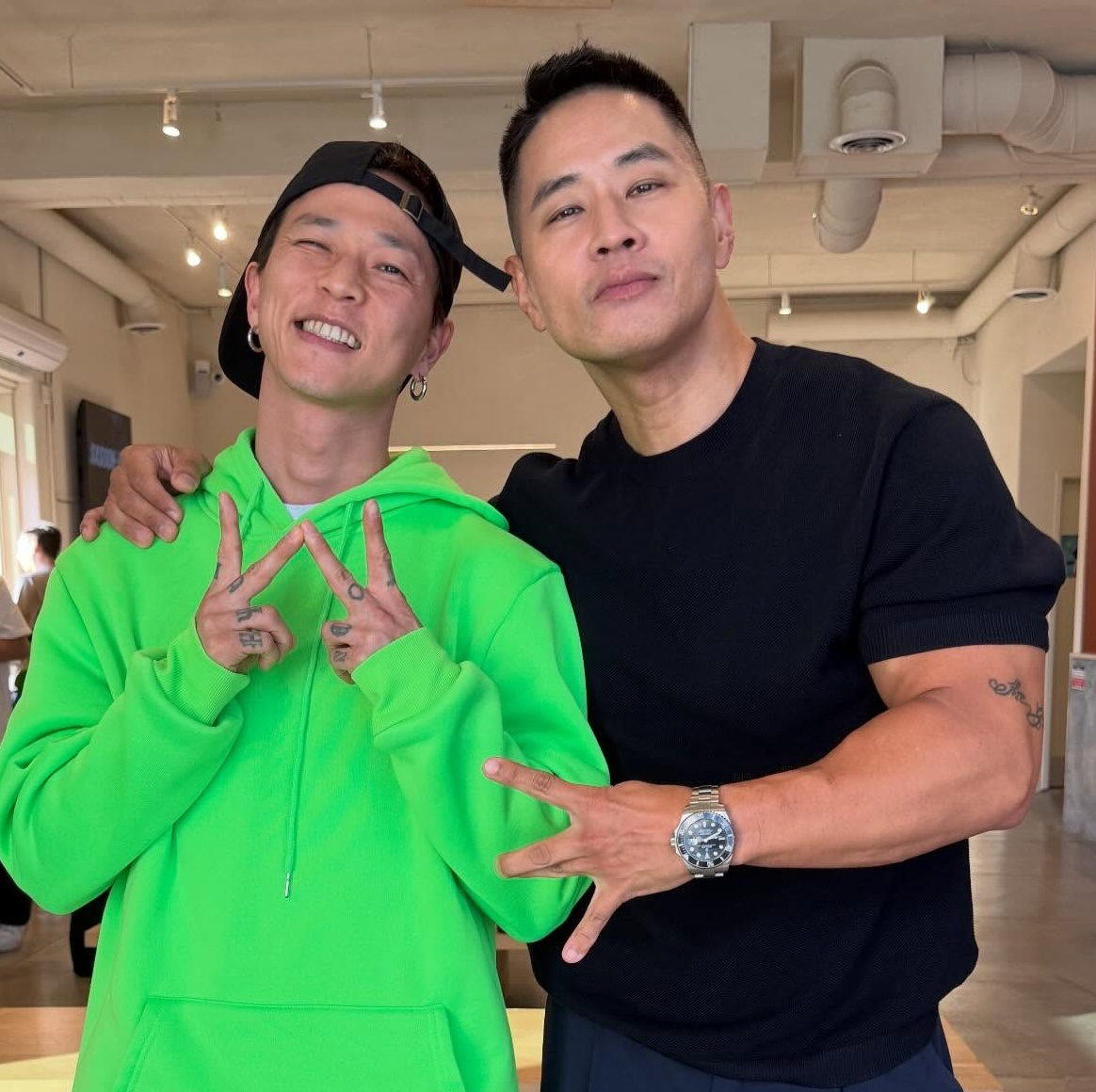 From left, poppin Hyunjun and Yoo Seungjun / Photo = Poppin Hyunjun Instagram