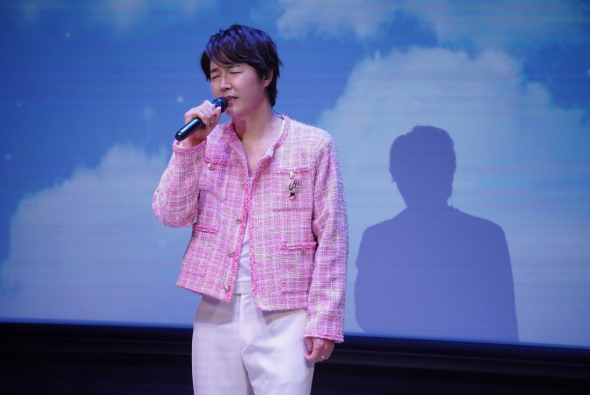 Yoon Sang-hyun / Photo = Stage One Entertainment, Emotion Studio