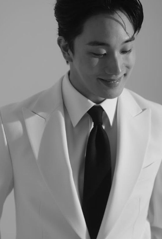 /写真=イ·ソジュンのインスタグラム 