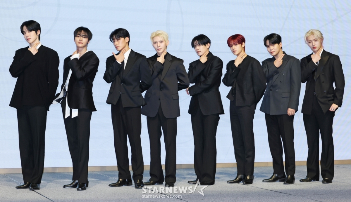 The group ATEEZ (from left) poses before a press conference to commemorate the release of its 13th mini album "Golden Hour: Part 4" (GOLDEN HOUR: Part.4) at the Fairmont Ambassador Hotel in Yeouido, Seoul, on the afternoon of the 5th.  /2026.02.05 / Photo = Lee Dong-hoon photoguy@