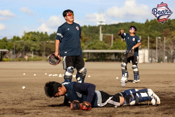 Doosan catcher's Miyazaki finishing camp training. /Photo = Courtesy of Doosan Bears
