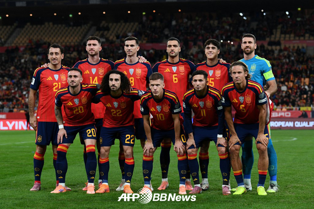 FIFAランキング1位であり、北中米W杯の有力な優勝候補に挙げられるスペインサッカー代表チーム。 /AFPBBNews=ニュース1