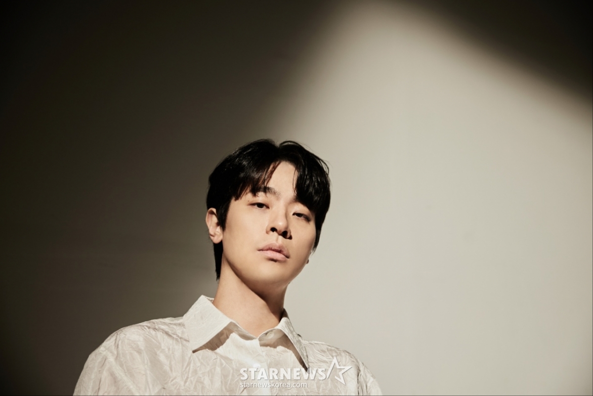 Park Jung-min, the main actor of the movie "Humint" (director Ryu Seung-wan), poses for a round interview on the 9th. /Photo provided =Sem Company 2026.02.09 / Photo = Lee Dong-hoon photoguy@