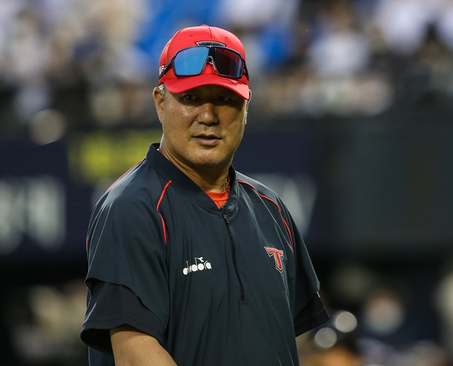 Former coach Chung Myung-won, who was the manager of the KIA Futures team in the 2022 season. /Photo = KIA Tigers