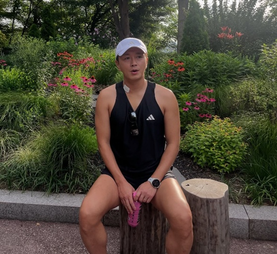 /写真=チン·テヒョン SNS