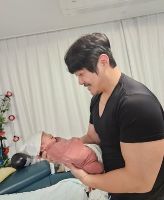 /Photo = KCM Instagram