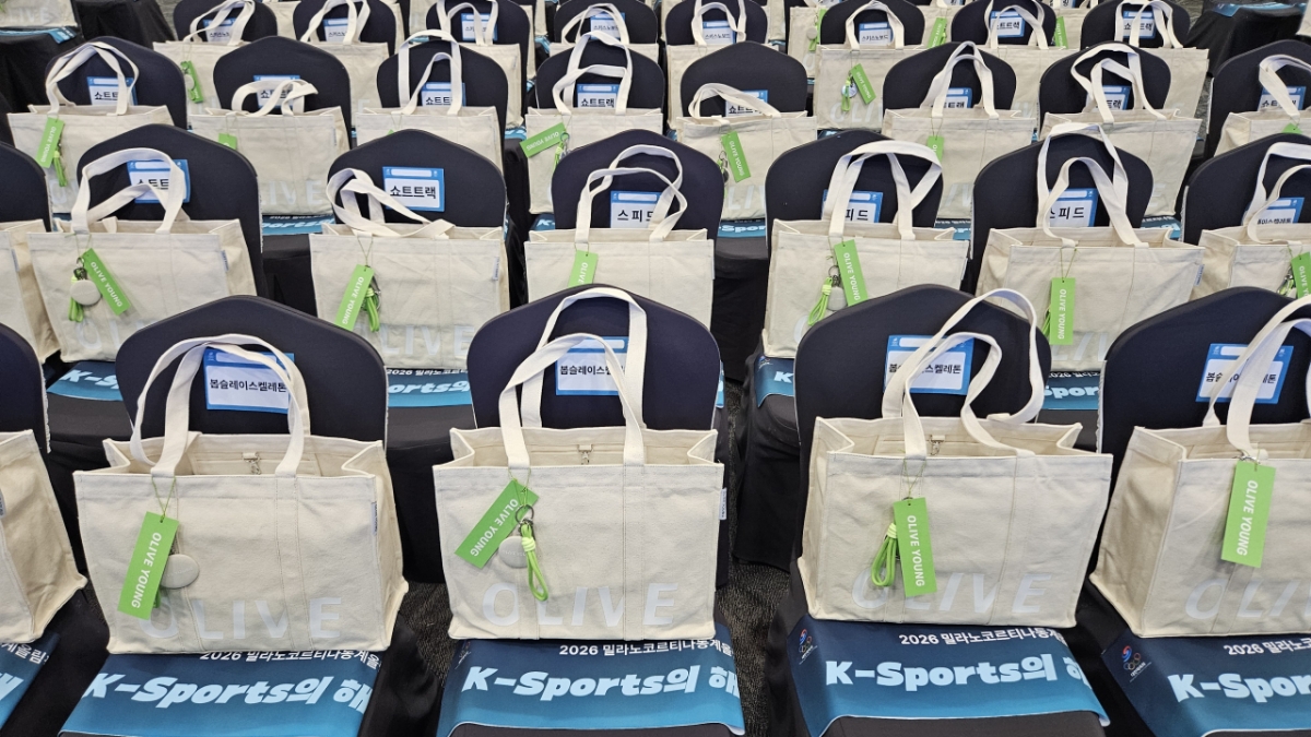 'K-Beauty Kit' cho chuyến công tác và du lịch của Olive Young. /Ảnh = Hội đồng Thể thao Hàn Quốc cung cấp