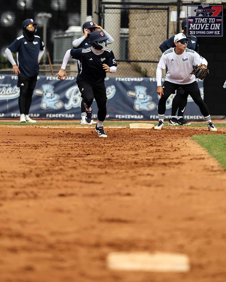 Doosan Bears players' training in Sydney, Australia. /Photo = Courtesy of Doosan Bears