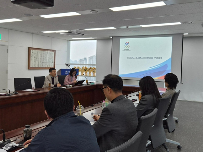 =青少年体育盛会成果共享会暨2026年度事业说明会现场。