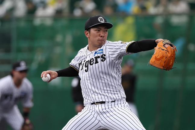 Ishii is training. /Photo = Hanshin Tigers Official SNS