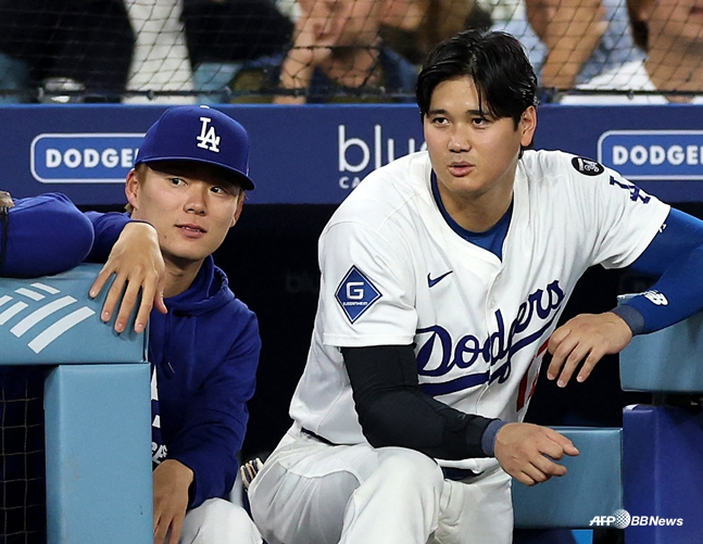 Lee Hyun-min's role models, Yoshinobu Yamamoto (left) and Shohei Ohtani. /AFPBBNews=News1