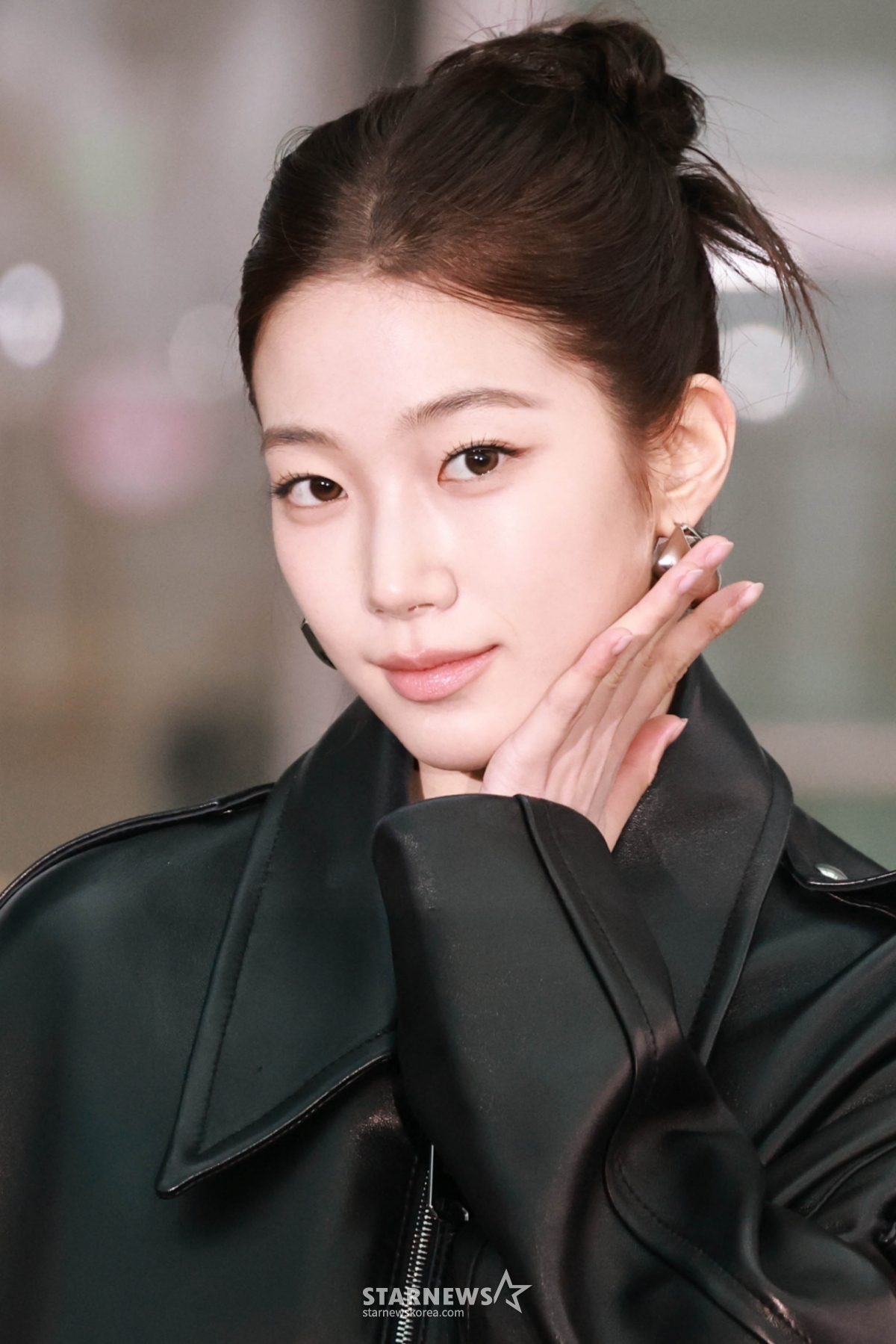 Group LESERAFIM Kazha leaves Incheon International Airport on the morning of the 13th for a New York Fashion Week schedule. 2026.02.13 / Photo = B. coli tjdrbs23@