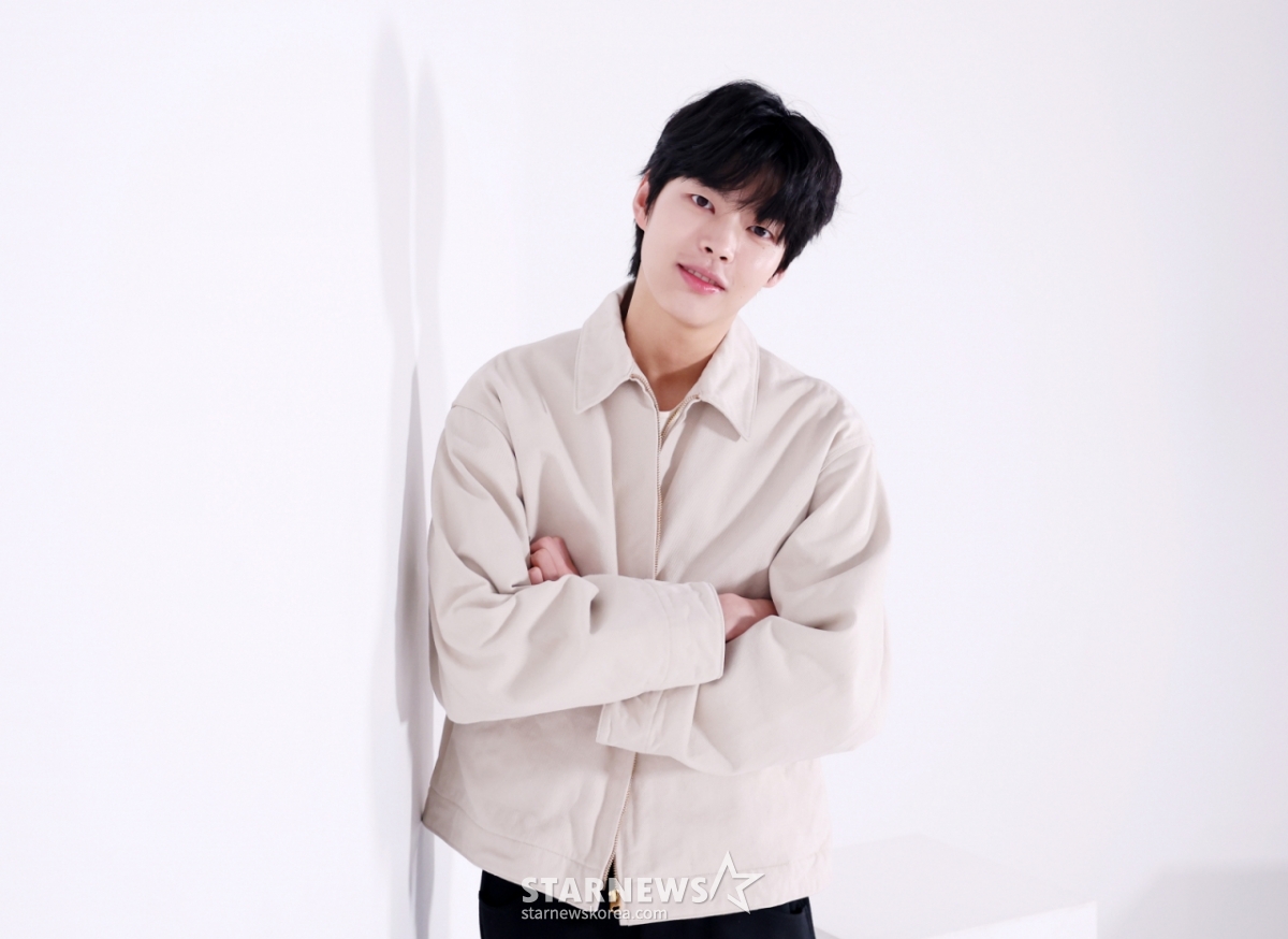 Phỏng vấn Park Yoon Ho nhận giải AAA / Ảnh = Phóng viên Kim Hwi Sun hwijpg@