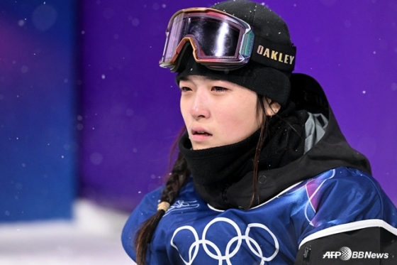 Choi Ga-on is thrilled right after the third run. /AFPBBNews=News1