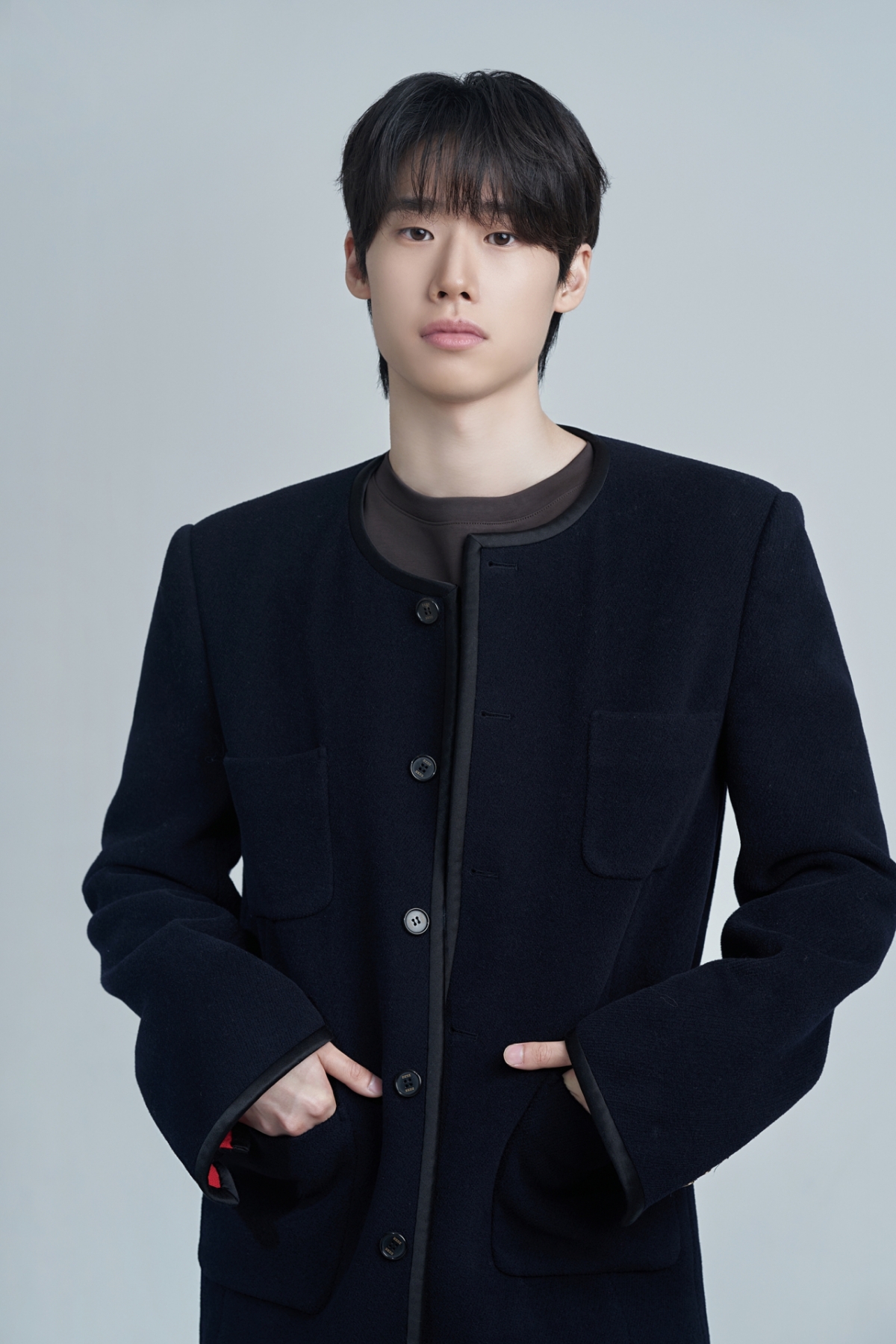 Kim Min / Photograph = J-Wide Company