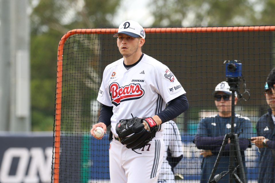 Chris Flexen of the Doosan Bears. /Photo = Courtesy of Doosan Bears