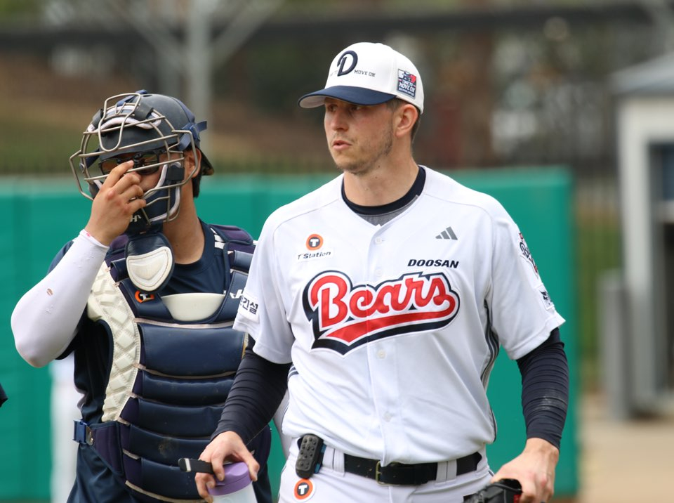 Chris Flexen of the Doosan Bears. /Photo = Courtesy of Doosan Bears