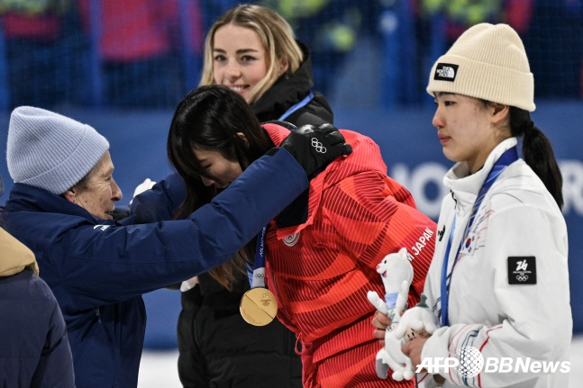 韓国ユ·スンウン）は10日（韓国時間）、イタリア·リビーニョのスノーパークで行われた2026ミラノ·コルティナダンペッツォ冬季五輪スノーボード女子ビッグエアで銅メダルを獲得した。 /AFPBBNews=ニュース1