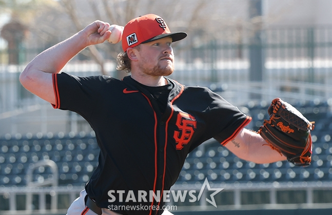 Logan Webb of San Francisco. /Photo = Kim Jin-kyung on standby