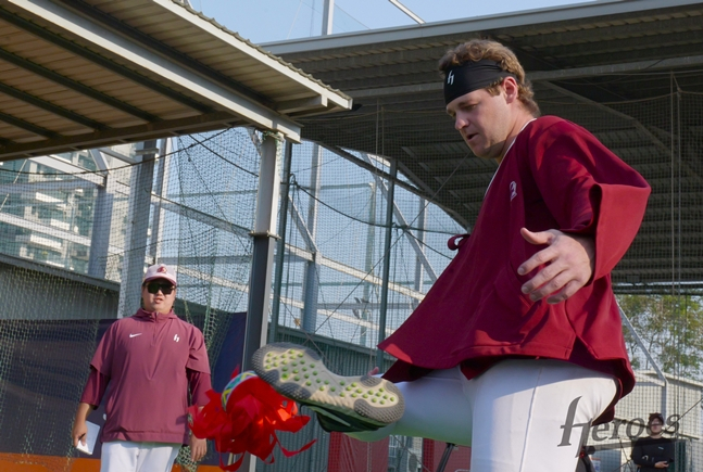 /Photo = Kium Heroes