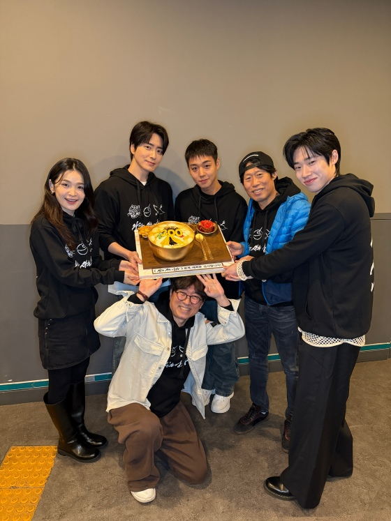 /Photo = Showbox Co., Ltd