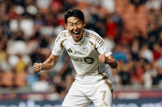 Son Heung-min roars after scoring in the Major League Soccer regular league in the 2025 season against Real Salt Lake at American First Field in Utah in October. /Photo = Los Angeles FC (LAFC) Official Social Network Service (SNS)