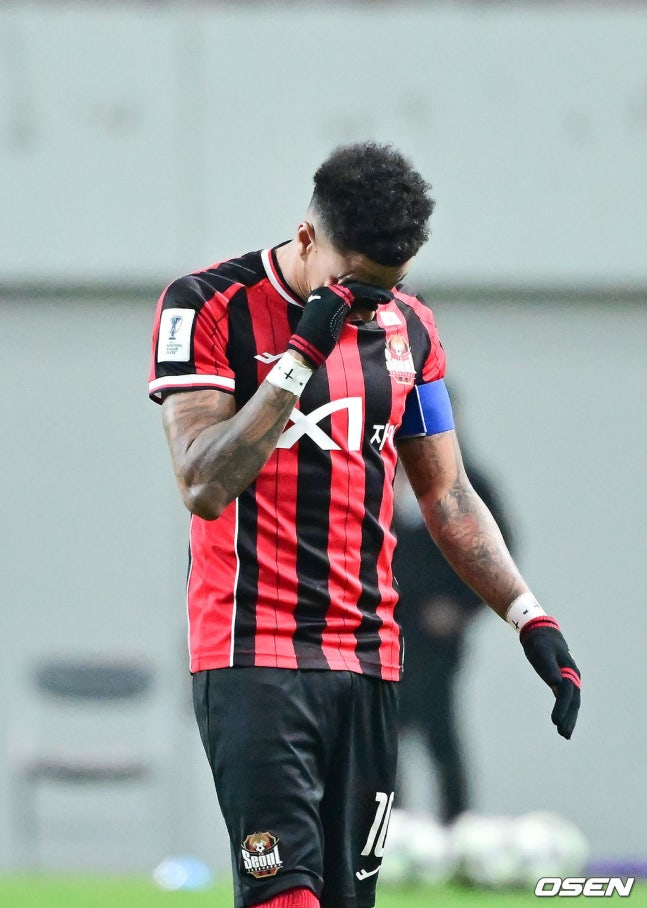 杰西•林加德在去年12月与墨尔本城队的比赛结束后举行的告别活动中流下了眼泪。