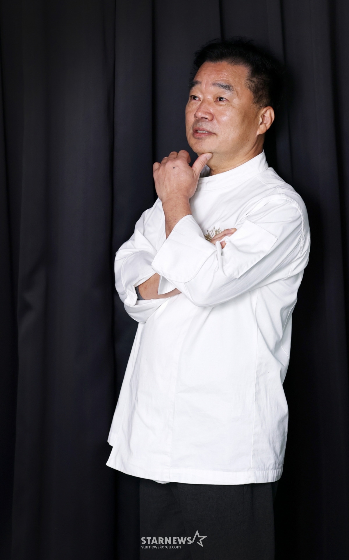 ="黑白厨师2"朴孝男名将接受采访。