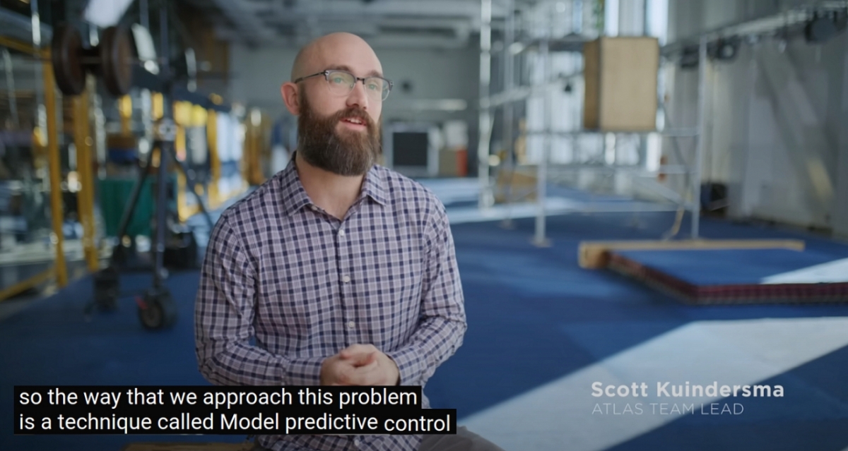 =波士顿动力公司CTO斯科特-库因德斯马/照片=youtube结束。