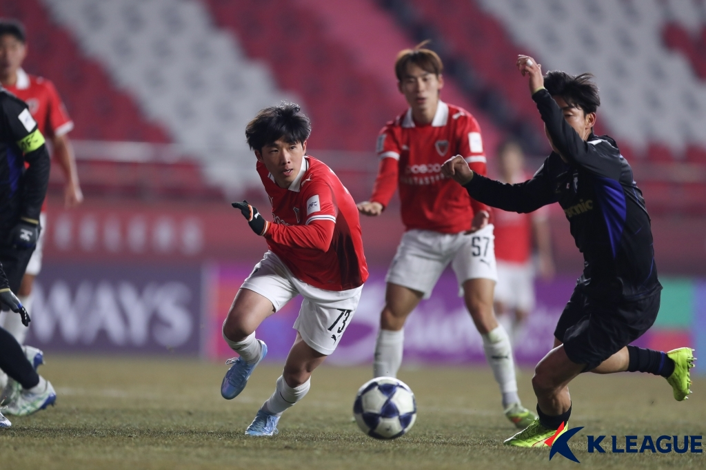 =浦项制铁队与大阪钢巴队的ACL2队进行16强比赛。