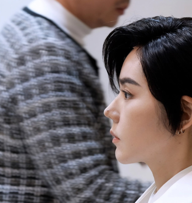 /Photo = Han Ga-in SNS