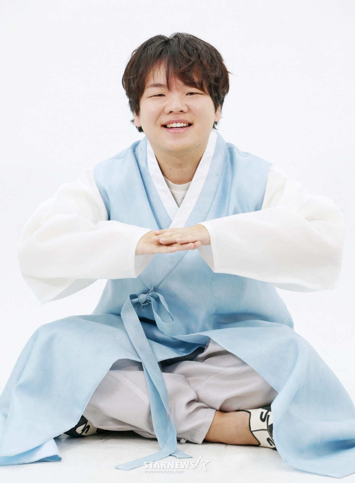 2026.02.10 Kwak Jun Bin phỏng vấn Hanbok ngày Tết / Ảnh = Lee Dong Hoon