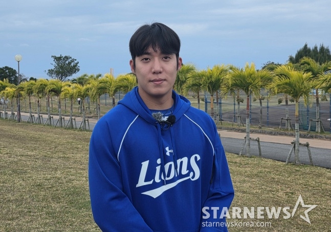 Samsung's Won Tae-in had an interview with reporters ahead of a practice game between the 2026 WBC Korean national team and Samsung at Onnason Akama Stadium in Okinawa, Japan on the 20th. /Photo = Reporter Kim Dong-yoon 