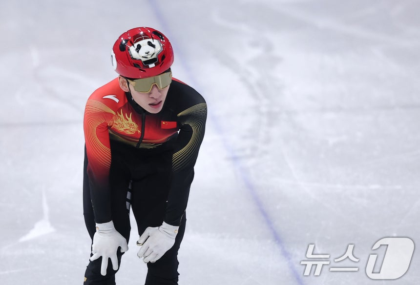 他就是中国短道速滑国家队队员林晓军(韩国名林孝俊)。 =照片=news1