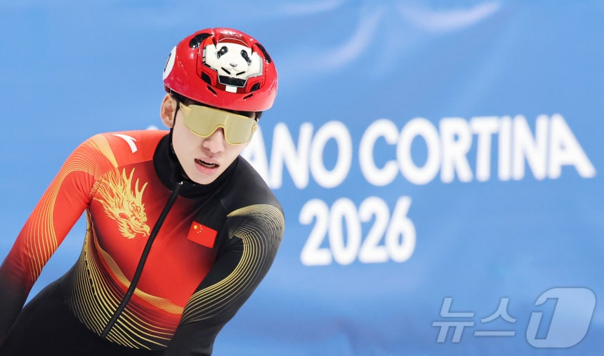 他就是中国短道速滑国家队队员林晓军(韩国名林孝俊)。 =照片=news1